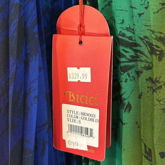 NWT Women’s Bicici Multi Color Halter Top Sequined Waist Maxi Dress Size Small - Picture 10 of 11